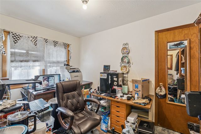 610 E Competine Street, Knoxville, IA 50138