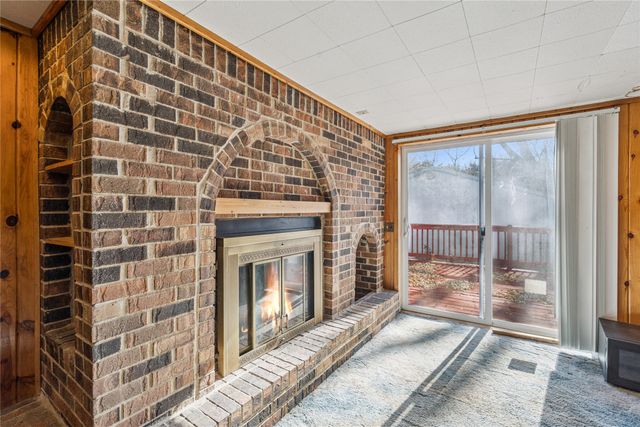 610 E Competine Street, Knoxville, IA 50138