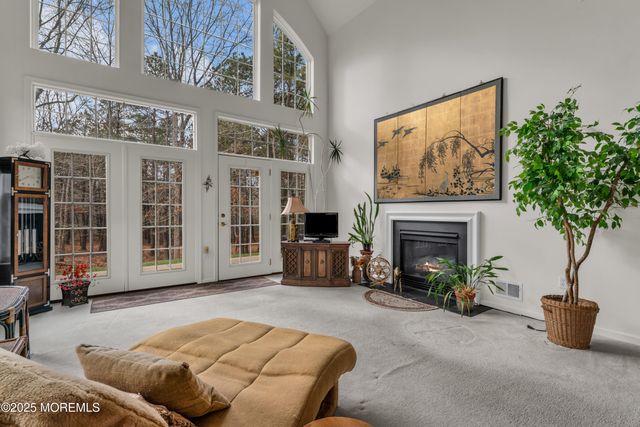 33 Quincy Terrace, Barnegat, NJ 08005