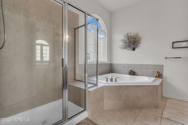 33 Quincy Terrace, Barnegat, NJ 08005