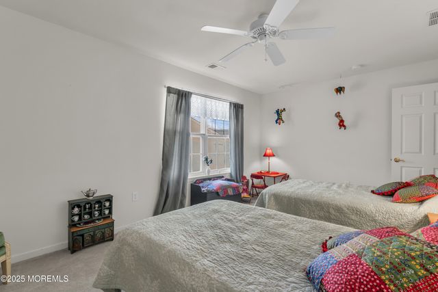 33 Quincy Terrace, Barnegat, NJ 08005