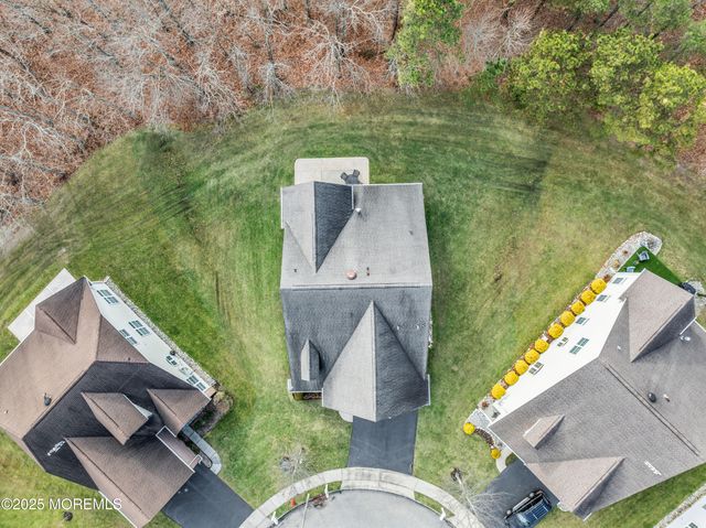 33 Quincy Terrace, Barnegat, NJ 08005