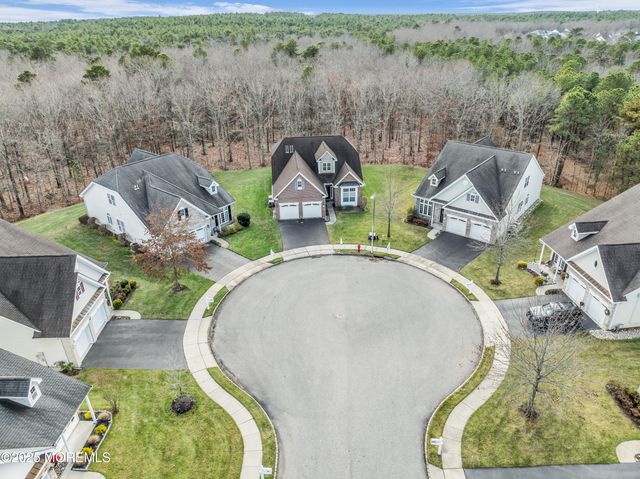 33 Quincy Terrace, Barnegat, NJ 08005