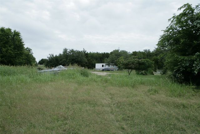 652 Woodhaven Drive, Springtown, TX 76082