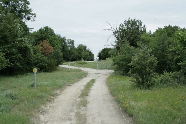 652 Woodhaven Drive, Springtown, TX 76082