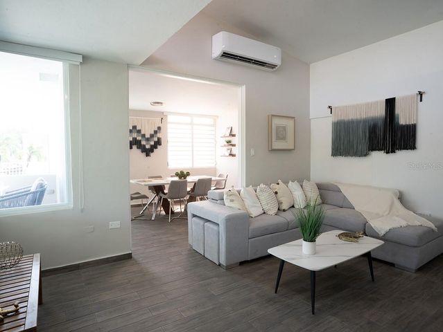 Urb Sardinera Beach G147 CALLE D, Dorado, PR 00646