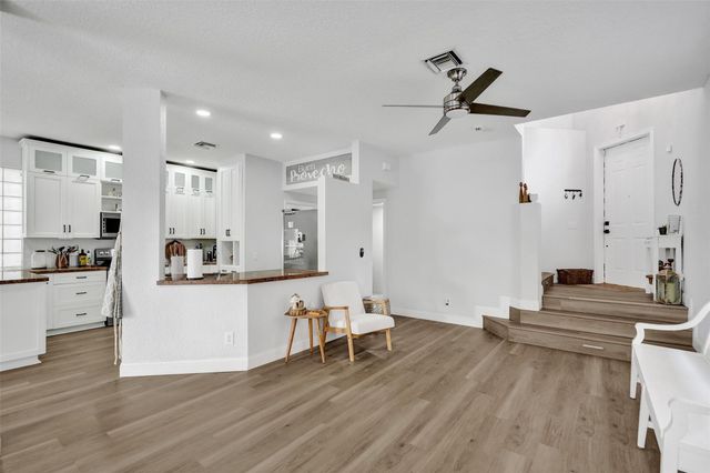 9814 NW 1st Manor, Coral Springs, FL 33071