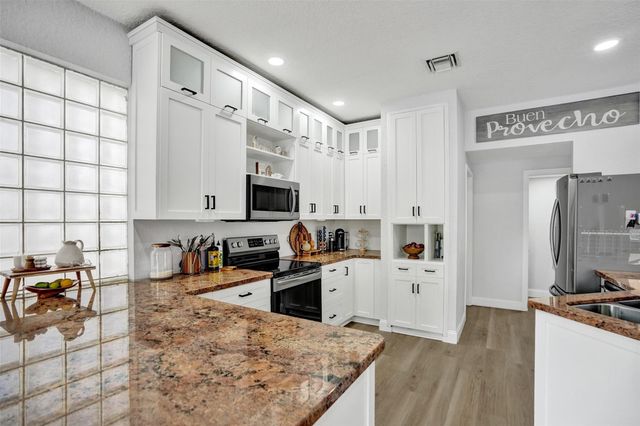 9814 NW 1st Manor, Coral Springs, FL 33071