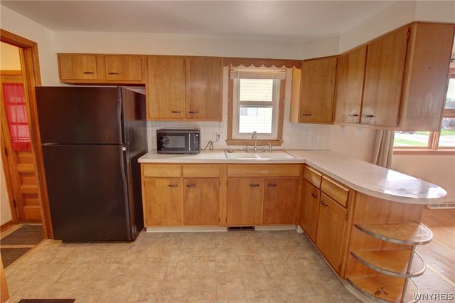 14 Lydia Lane, Cheektowaga, NY 14225