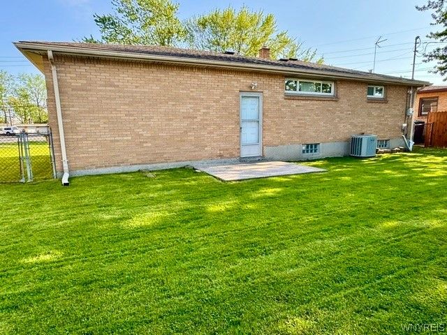 14 Lydia Lane, Cheektowaga, NY 14225