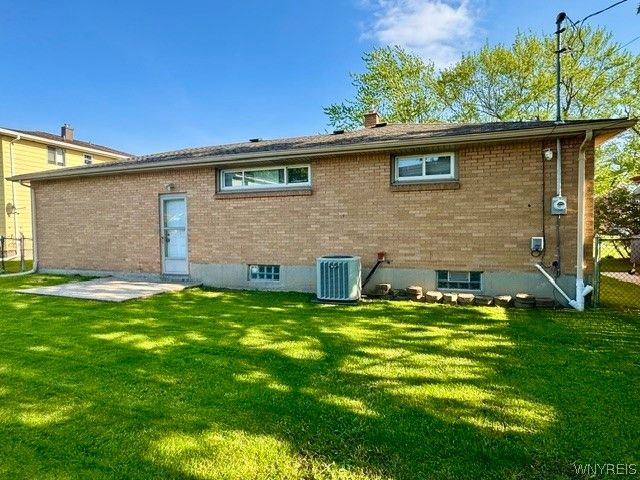 14 Lydia Lane, Cheektowaga, NY 14225
