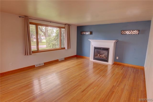 14 Lydia Lane, Cheektowaga, NY 14225