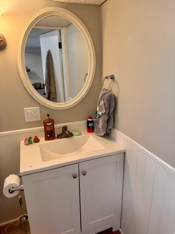 380 Liverpool Avenue 2, Pawtucket, RI 02861
