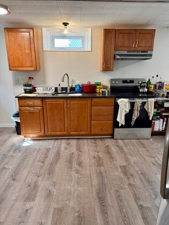 380 Liverpool Avenue 2, Pawtucket, RI 02861