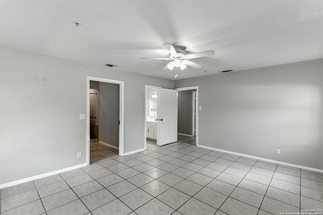 202 Shalimar Dr, Castle Hills, TX 78213