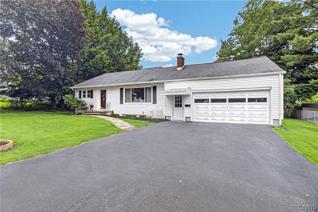 5 Lyndon Rd, Whitestown, NY 13492