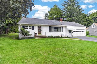 5 Lyndon Rd, Whitestown, NY 13492