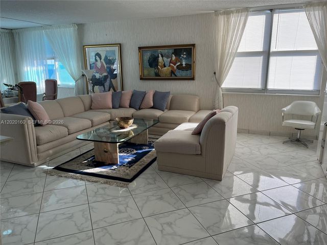 1920 S Ocean Drive 16B, Hallandale Beach, FL 33009