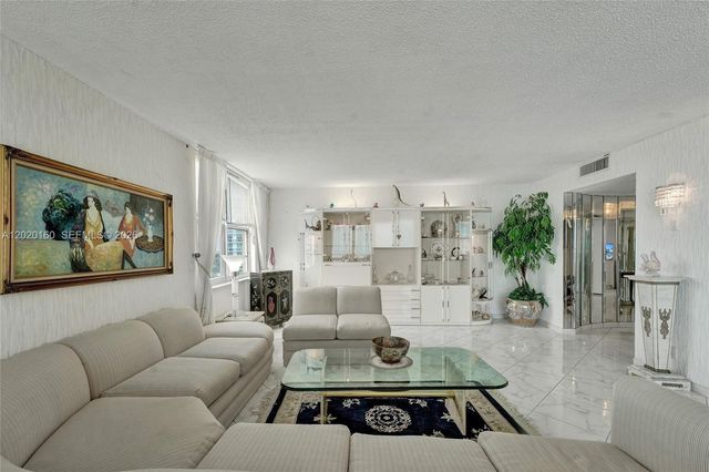1920 S Ocean Drive 16B, Hallandale Beach, FL 33009