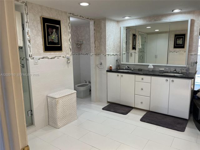1920 S Ocean Drive 16B, Hallandale Beach, FL 33009