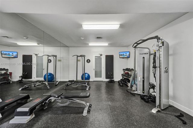 1920 S Ocean Drive 16B, Hallandale Beach, FL 33009