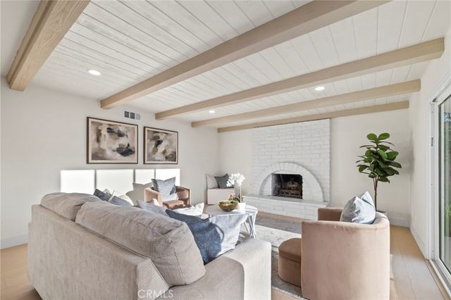 1917 N Omalley Way, Upland, CA 91784