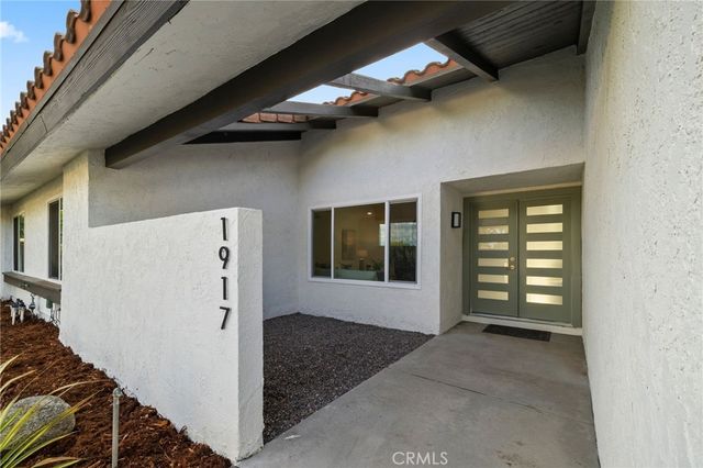 1917 N Omalley Way, Upland, CA 91784