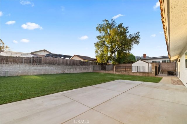 1917 N Omalley Way, Upland, CA 91784