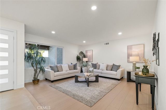 1917 N Omalley Way, Upland, CA 91784