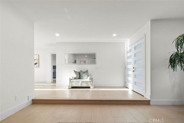 1917 N Omalley Way, Upland, CA 91784