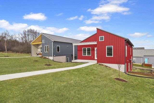 116 Lupine Avenue, Poynette, WI 53955