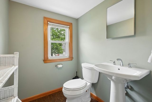 88 Kendall Ave, Framingham, MA 01702