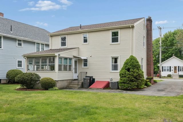 88 Kendall Ave, Framingham, MA 01702