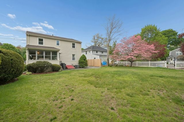 88 Kendall Ave, Framingham, MA 01702