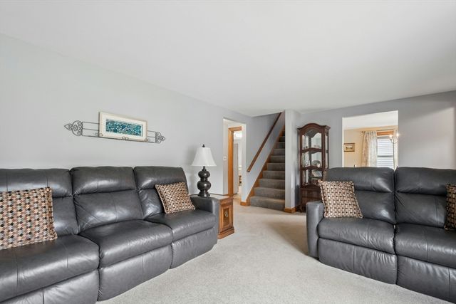 88 Kendall Ave, Framingham, MA 01702