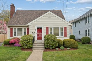 88 Kendall Ave, Framingham, MA 01702