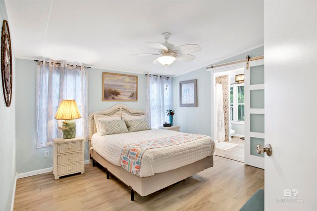 1854 Suavez Drive, Lillian, AL 36549