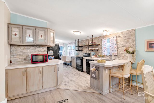 1854 Suavez Drive, Lillian, AL 36549