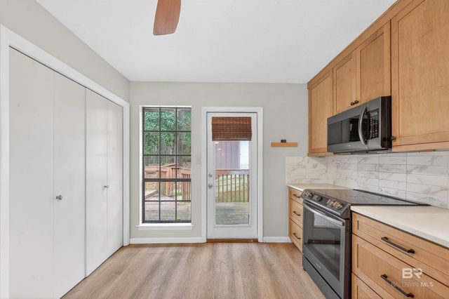 103 Willowbrook Circle, Daphne, AL 36526