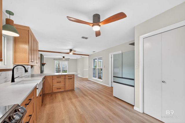 103 Willowbrook Circle, Daphne, AL 36526