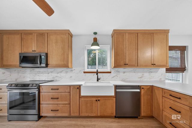 103 Willowbrook Circle, Daphne, AL 36526