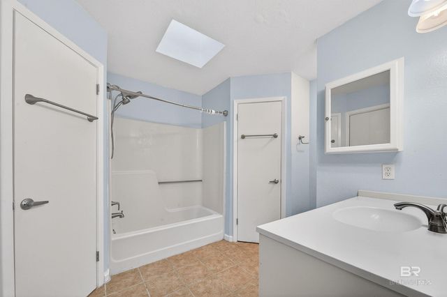 103 Willowbrook Circle, Daphne, AL 36526