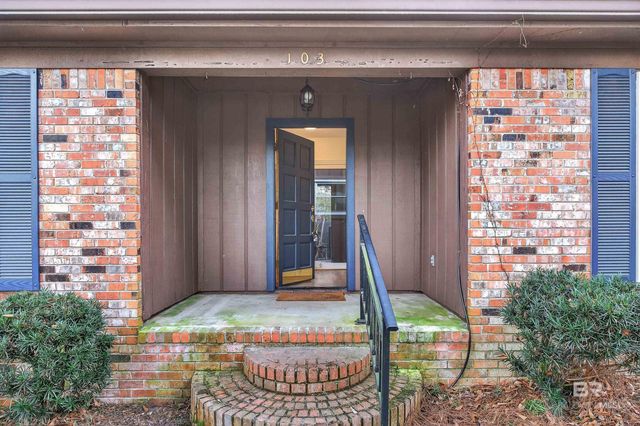 103 Willowbrook Circle, Daphne, AL 36526