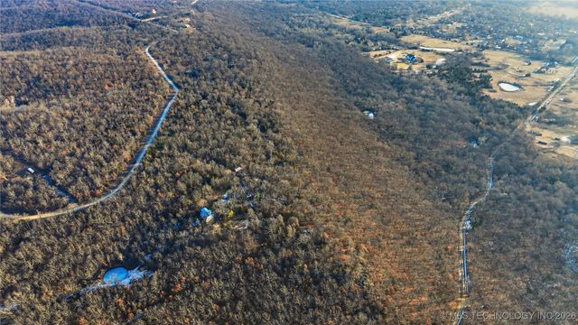 1898 Tulsa Mountain Ranch Road, Tulsa, OK 74126