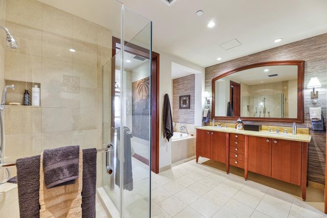 3800 Wailea Alanui Dr Ph 303, Kihei, HI 96753