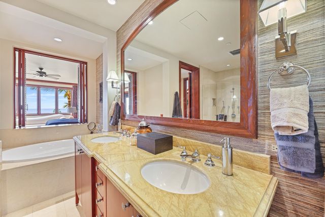 3800 Wailea Alanui Dr Ph 303, Kihei, HI 96753