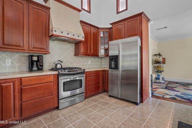 420 Caribe Place, Gulfport, MS 39507