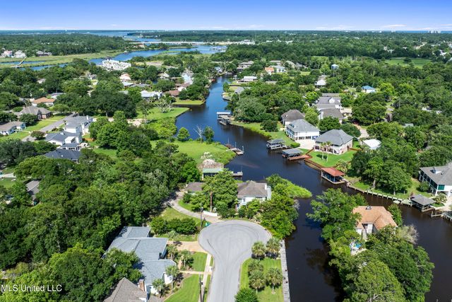 420 Caribe Place, Gulfport, MS 39507