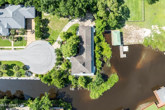 420 Caribe Place, Gulfport, MS 39507