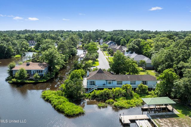 420 Caribe Place, Gulfport, MS 39507